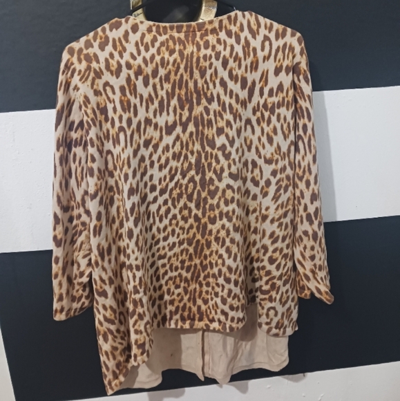 Women leopard animal printed buttoned v neck midi sleeve blouse top - Picture 6 of 9